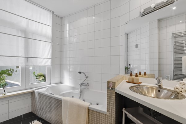 Medium property photo - Maarten Harpertszoon Trompstraat 22-1, 1056 JA Amsterdam